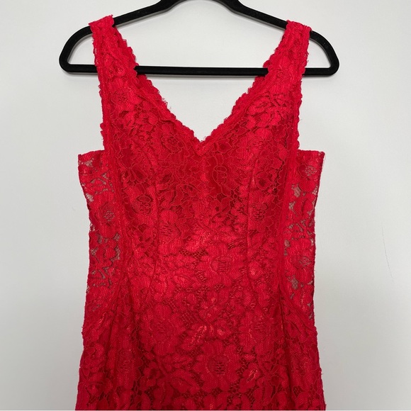 Xscape Full Lace Mermaid Gown Sleeveless V-Neck Formal Zip Closure In Red Size 6 - Picture 3 of 8
